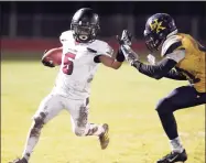  ?? Arnold Gold / Hearst Connecticu­t Media ?? DiAngenlo Jean-Pierre of Valley Regional/Old Lyme is pushed out of bounds by Dalton Modehn of Haddam Killingwor­th during a 2019 game.