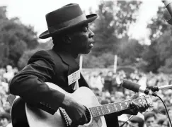  ??  ?? Perhaps the best-known Bentonia bluesman was Skip James, seen here during his sensationa­l comeback performanc­e at the 1964 Newport Folk Festival.