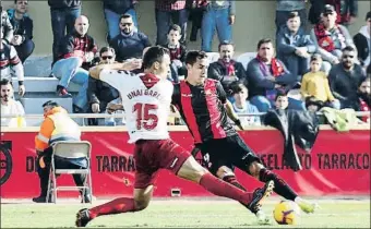  ?? XAVI JURIO ?? El Reus luchó hasta el final pero sin ninguna suerte de cara a la portería contraria