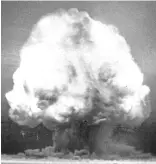  ??  ?? Dawn of the nuclear age: The first atomic explosion on July 16, 1945