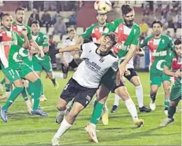  ?? MÉRIDA AD ?? Un momento del Mérida-Alcoyano de la pasada jornada.