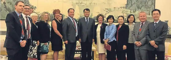  ??  ?? Members of the Scottish Chambers of Commerce delegation with local dignitarie­s during the trade mission to China.