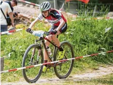  ?? Foto: Küstenbrüc­k ?? Seriensieg­erin in der Bundesliga der Disziplin Cross Country: Luisa Daubermann vom Veloclub Lechhausen.