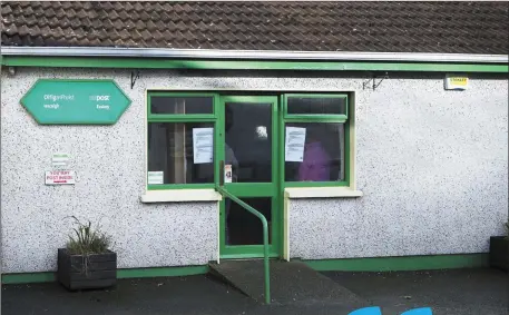  ??  ?? The busy Easkey Post Office on Friday morning. Pic: Donal Hackett.