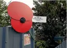  ?? MARTIN DE RUYTER/STUFF ?? The family of late Murray Rowe (pictured) made an Anzac Day tribute outside their Annesbrook property.