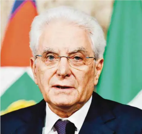  ?? |NYT ?? El presidente Sergio Mattarella se dirige a los periodista­s después de una reunión con el candidato a primer ministro Giuseppe Conte en Roma