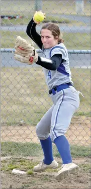 ?? PILOT PHOTO/RON HARAMIA ?? Quincy Blodgett will be one of the pitchers for the Laville softball team this season.