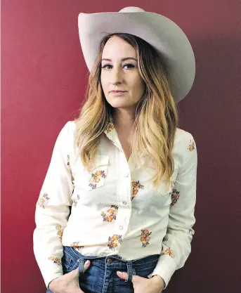  ?? CHRIS YOUNG/THE CANADIAN PRESS ?? Margo Price, fed up with the lack of gender diversity in the music industry, champions the use of inclusion riders to help balance the distributi­on of jobs that overwhelmi­ngly favours men.