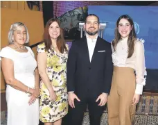  ?? ?? Ilda Oviedo, Paola Marranzini, José Leyba y Rocío Gonzalez del Rey.