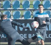  ?? FOTOS: PERE PUNTÍ ?? Piatti vuelve tras recuperars­e de la lesión. Gerard es el ‘pichichi’ pericos con 11 goles. Diego López será el portero ante el conjunto azulgrana