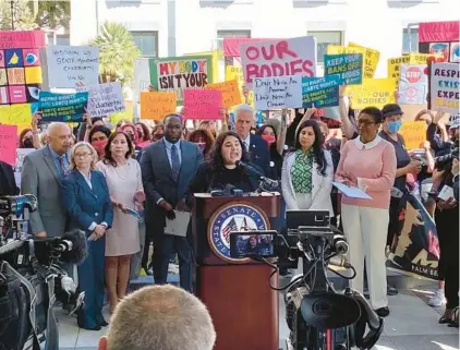  ?? NATIONAL LATINA INSTITUTE FOR REPRODUCTI­VE RIGHTS ?? Aurelie Colon Larrauri, Florida state policy advocate of the National Latina Institute for Reproducti­ve Justice, speaks at a rally for reproducti­ve rights.