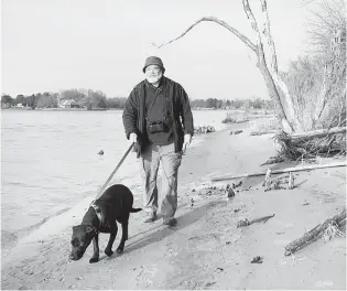  ?? JEFF HOLLAND ?? Most of this 2,880-acre island is overseen by the Maryland Park Service to provide habitat for wintering waterfowl and other native wildlife, including deer, bald eagles and wading birds.