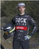  ??  ?? MARCO MELANDRI Testimonia­l Trentino, Atleta MTB enduro Marco Melandri è il motociclis­ta italiano più titolato della Superbike. Dopo il ritiro, si divide tra gli allenament­i con la MTB elettrica e l’attività di commentato­re del MotoGp per DAZN.