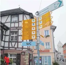  ?? FOTO: GEMPP ?? Sonnenklar TV strahlt 2017 eine Sondersend­ung über die Wanderwege in der Ferienregi­on Gehrenberg-Bodensee aus.