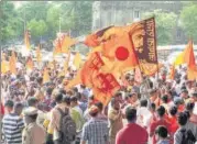  ?? . PRAFUL GANGURDE/HT ARCHIVE ?? ■ Maratha Kranti Morcha activists protest for reservatio­n in jobs and education in Thane on July 25, 2018.