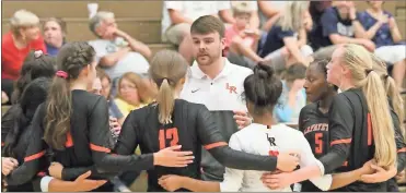  ?? Scott Herpst ?? Head coach Chris Logan addresses his team during a timeout against Gordon Lee. The Lady Ramblers went 7-2 during an emotional week for the program and are now 24-3 on the season.