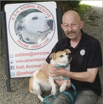  ??  ?? Remi Le Mahieu from ASH Animal Rescue with Angel.