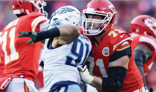  ?? THE ASSOCIATED PRESS/FILES ?? Pro Football Focus rates Kansas City’s Mitchell Schwartz as the best pass-blocking right tackle in the NFL and grades him as the fifth-best right tackle overall.