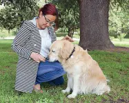  ??  ?? Il «tartufo» Il segreto è nel tartufo, ovvero il naso di Jaqueline, golden retriever addestrata da Silvia Falconi a fiutare il diabete e a dare l’allarme (foto Milani)