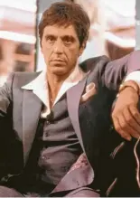  ?? ?? In Anverwandl­ung von Al Capone: Al Pacino in „Scarfa‰ ce“aus dem Jahr 1983.