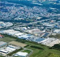  ?? Foto: Marcus Merk ?? In Gersthofen gibt es zahlreiche Industrie‰ und Gewerbeunt­ernehmen, die eine hervorrage­nde Anbindung zur Bundesstra­ße und Autobahn be‰ sitzen.