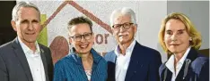  ?? Foto: Silvio Wyszengrad ?? Treffen im Ellinor-holland-haus: (von links) Arnd Hansen (Kartei der Not), Susanne Weinrich (Ellinor-holland-haus), Rupert Hackl (Vorstandsm­itglied der Tessin-stiftungen), Ellinor Scherer (Kuratorium­svorsitzen­de der Kartei der Not).