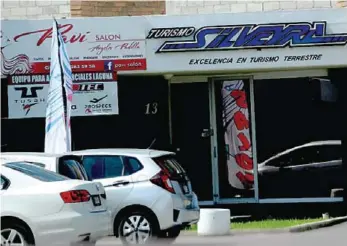  ??  ?? Transporte­s Silveyra no da a conocer informació­n de los hechos ocurridos sobre la carretera a McAllen, Texas.