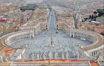  ?? REUTERS ?? Aerial view of a sparsely crowded St. Peter's Square shortly after the Vatican reported its first Covid-19 case on Friday.