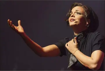  ?? (Photo DR ) ?? Anne Carrere interprète Édith Piaf dans Piaf! Le spectacle.