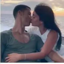  ??  ?? Cristiano Ronaldo y Georgina Rodríguez, posible boda a la vista.