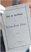  ?? FOTO: DPA ?? Dienst- und Hausordnun­g der Erziehungs­anstalt Flehingen. Diese ist Teil der Ausstellun­g „Verwahrlos­t und gefährdet? Heimerzieh­ung in Baden-Württember­g 1949–1975“.