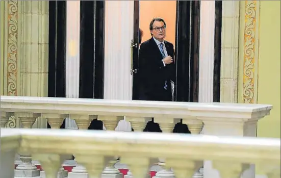  ?? ÀLEX GARCIA ?? Artur Mas compareció el viernes en el Parlament para dar explicacio­nes por tercera vez sobre supuestos casos de corrupción en CDC