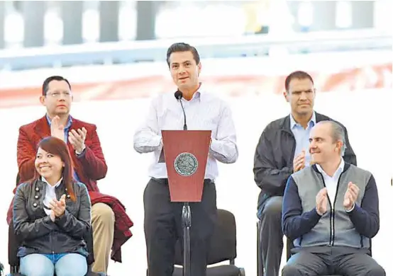  ?? DIARIO DE VERACRUZ ?? El Presidente encabezó la entrega de la Ampliación del tramo Juriquilla-desviación a San Miguel Allende/
