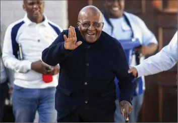  ?? ?? Den sydafrikan­ske aerkebisko­p emeritus Desmond Tutu ved sit hjem i Cape Town, Sydafrika, 2019. Foto: Uncredited/Ritzau Scanpix