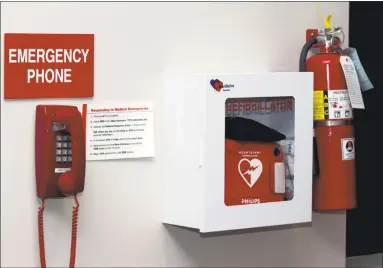  ?? Contribute­d photo / Courtesy of the American Heart Associatio­n ?? A new study, partly funded by the National Institutes of Health, found that people are more likely to survive a cardiac arrest if a bystander uses an automated external defibrilla­tor like the ones pictured here while waiting for emergency medical...