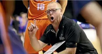  ?? MARTY MELVILLE/PHOTOSPORT ?? Southland Sharks head coach Rob Beveridge was delighted with their first-up 2022 NBL win by 117-81 over the Wellington Saints.