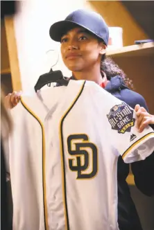  ?? Tommy Garcia / Fox ?? In “Pitch,” Kylie Bunbury plays Ginny, who faces chauvinism and resentment after signing with the San Diego Padres.