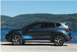  ??  ?? KOMPAKT-SUV: Ateca er 436 centimeter lang og utnytter den innvendige plassen godt og kan lett brukes som en familiebil.