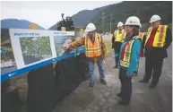  ?? DARRYL DYCK / THE CANADIAN PRESS FILES ?? Byng Giraud, Woodfibre LNG country manager,
explains the project to B.C. officials in 2016.