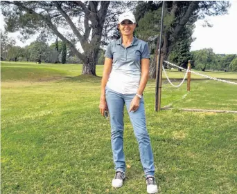  ?? GENTILEZA CLUB PALIHUE ?? La mejor en damas. Mariela Magnani obtuvo el triunfo luego de competir en buena forma entre semana, en el primer Abierto de Damas que se desarrolló en el Club de Golf Palihue.