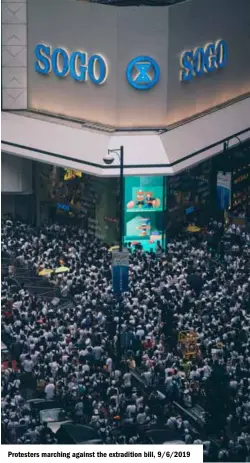  ??  ?? Protesters marching against the extraditio­n bill, 9/6/2019