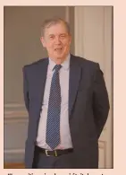  ??  ?? “La position simple, qui était de rester sur des fonds en euros pour gagner 3 à 4 % de rendements sans trop de risques,
n’existe plus.” Jean Berthon, Gaipare.