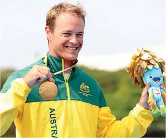  ?? PHOTO: MATTHEW STOCKMAN ?? Curtis McGrath after winning the KL2 at the Rio Paralympic­s.