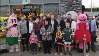  ?? Mrs Horgan who officially opened the new look Horgan’s Centra with family and friends. ??