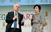  ??  ?? Il direttore del Corriere Luciano Fontana con Angela Frenda