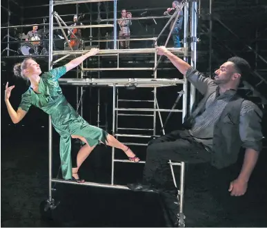  ?? GAVIN YOUNG ?? Kaja Irwin and Kaleb Tekeste rehearse the balcony scene in Decidedly Dance Jazzworks’ new show Juliet & Romeo. The Nick Fraser Ensemble provides live music during the performanc­e.