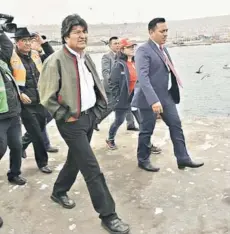  ??  ?? ► El presidente Evo Morales ayer en Ilo, Perú.