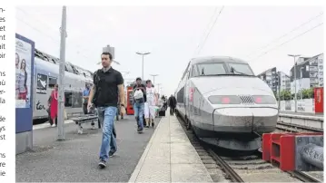  ??  ?? Un TGV en gare de Saint-Malo.