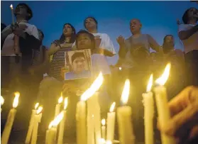  ?? AFP FOTO ?? PROTEST. Relatives of people killed during antidrug operations particpiat­e in a healing protest in Manila on November 5.