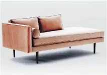  ?? WEST ELM ?? Rosy upholstere­d options abound in today’s furniture lines. West Elm’s Monroe mid-century chaise lounger (US$1,199, westelm.com).